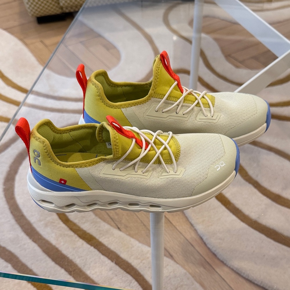 On Running Kids' Beige and Yellow Sneakers